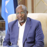 Guddoomiye Aadan Madoobe oo ka laabtay xasaanad ka xayuubintii xildhibaanka Awdal, Cabdillaahi Abiib, ka dib markii isagana mooshin laga gudbiyey.